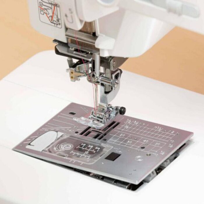 Elna eXcellence 790 Pro - Imagen 3
